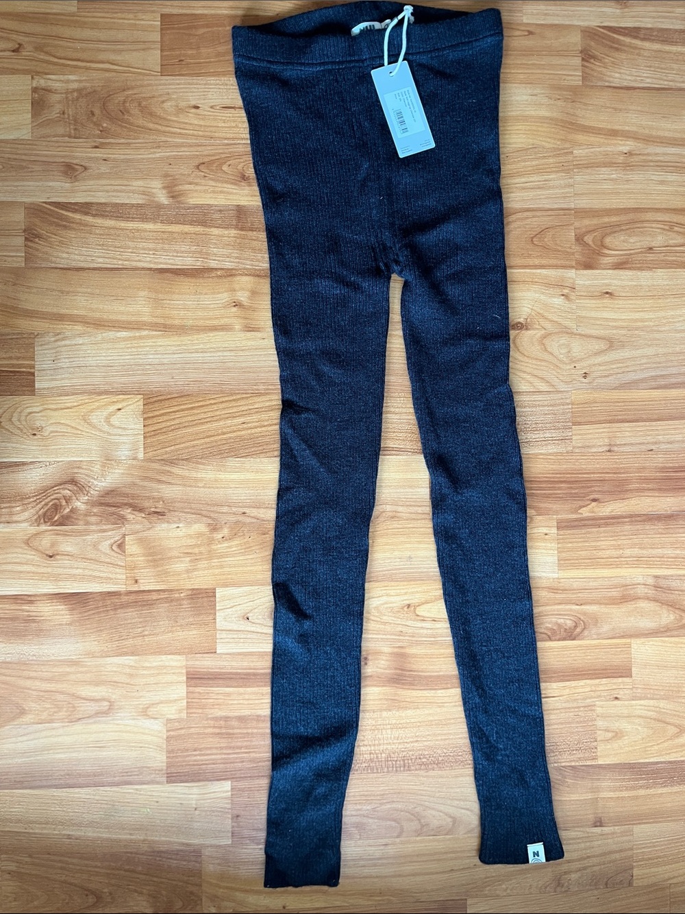 Nui. 100% Merino Wool. Kids Charcoal Knit Leggings